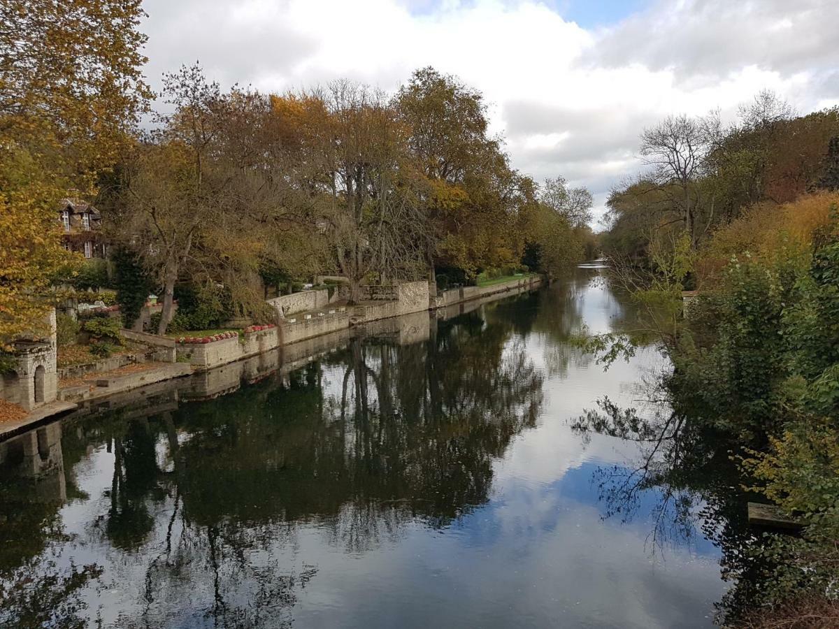Апартаменты La Montignonne Montigny-sur-Loing Экстерьер фото